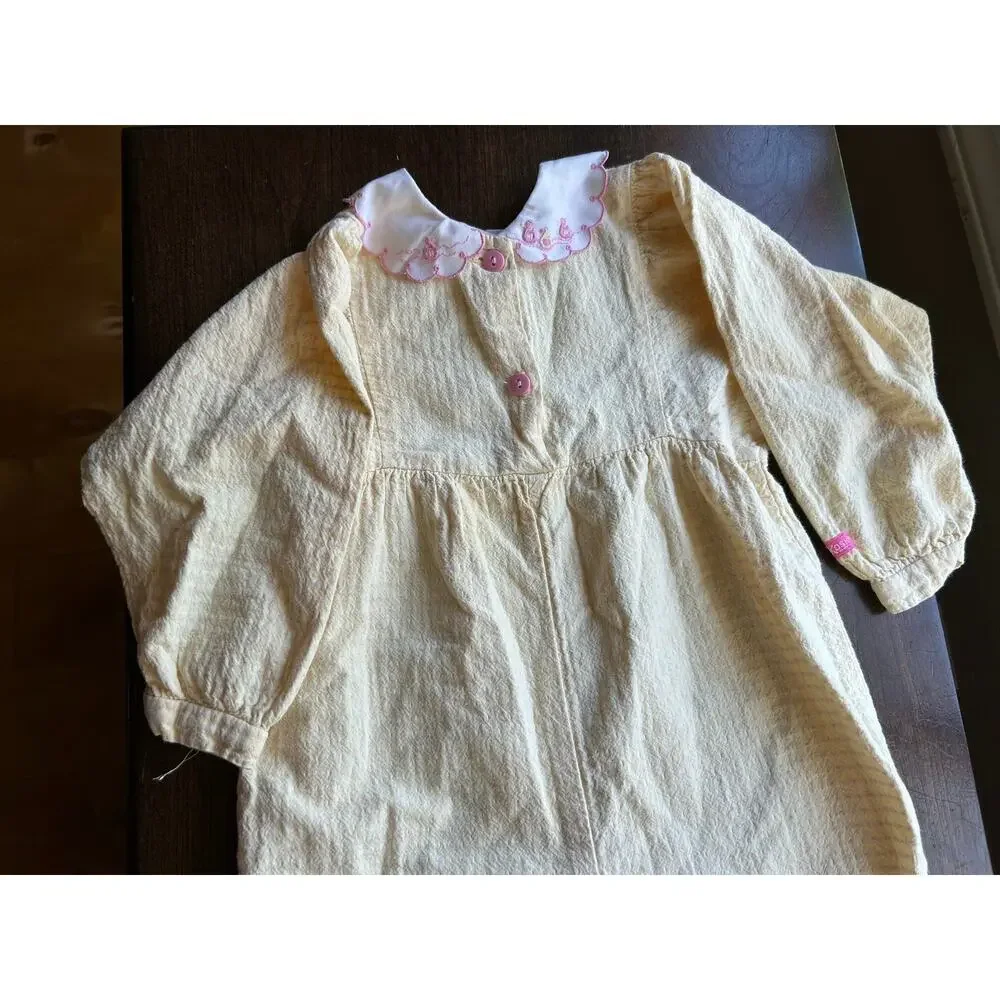 Vintage OshKosh B'gosh baby girl romper yellow seersucker 24 mon embroidered